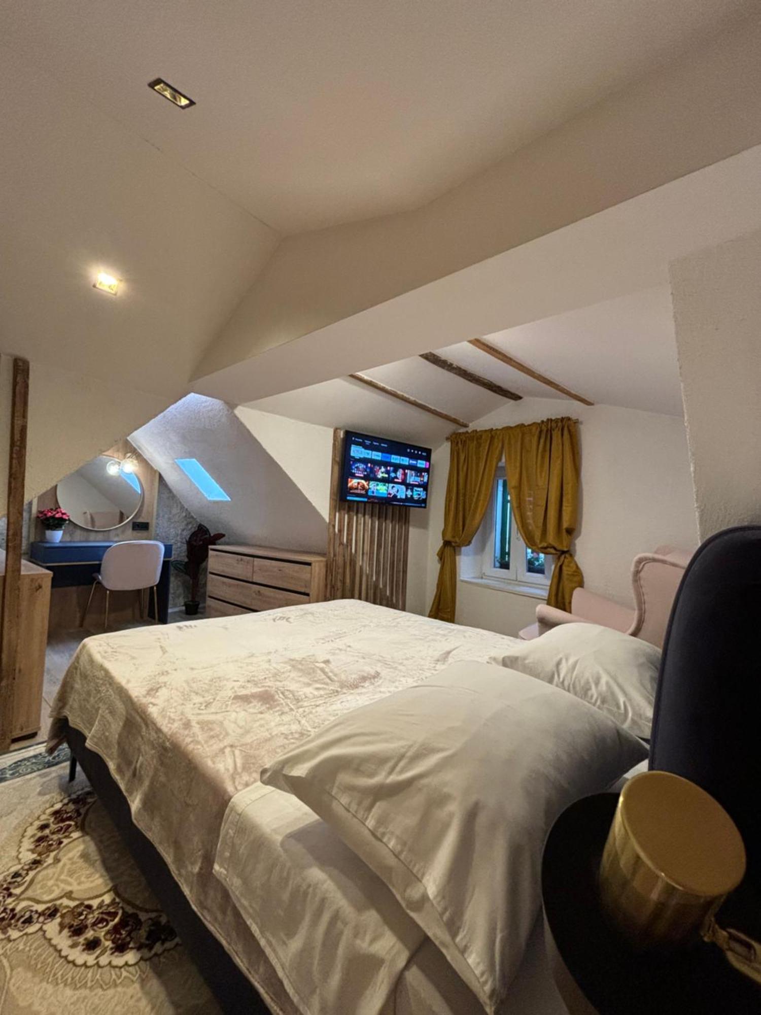 Vale Hotel สปลิท ภายนอก รูปภาพ